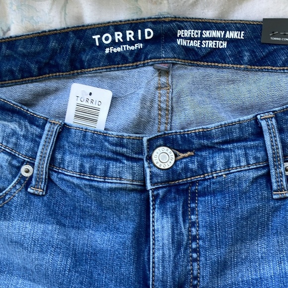 Torrid Skinny Ankle Jeans - Picture 3 of 7